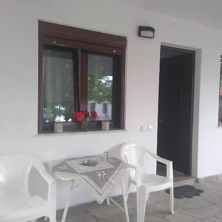 Mala - μάλα Apartment