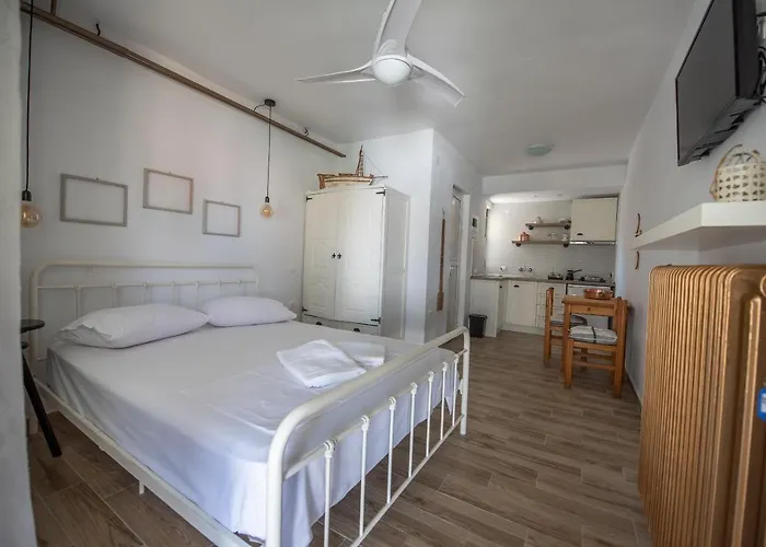 Mala - μάλα Apartamento Afytos